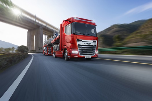10-New-Generation-DAF-Car-Transporter